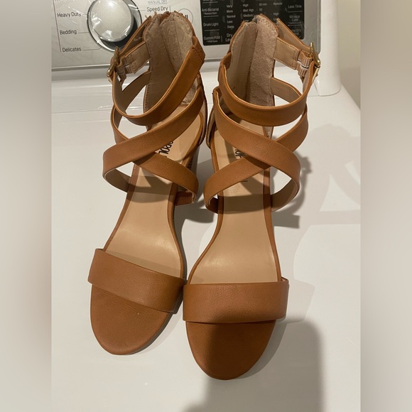 Sandals - Picture 2 of 6